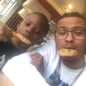 Meet your Posher, Roman